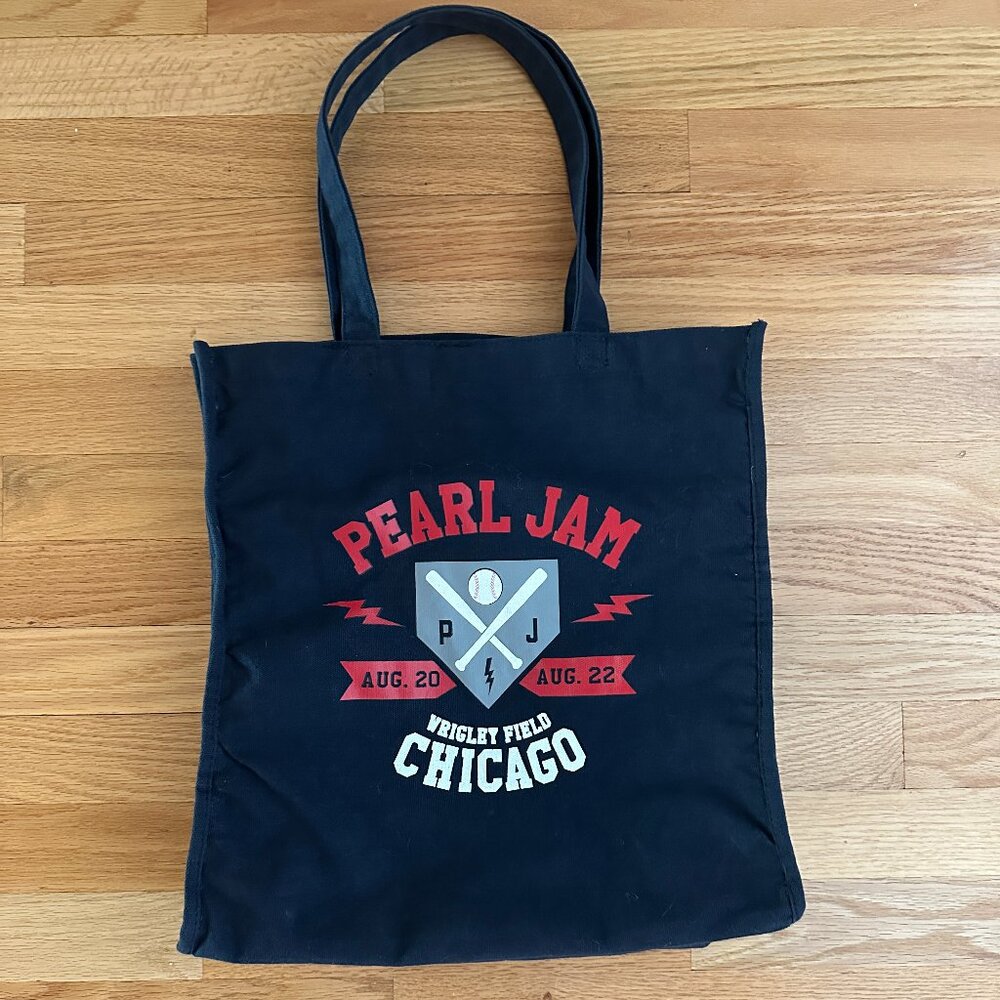 Pearl Jam Wrigley Field Chicago Navy Tote Bag